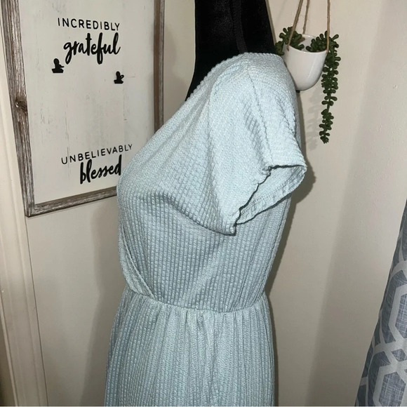 Caution To The Wind Ruffle Midi Dress Size Large - Picture 5 of 7